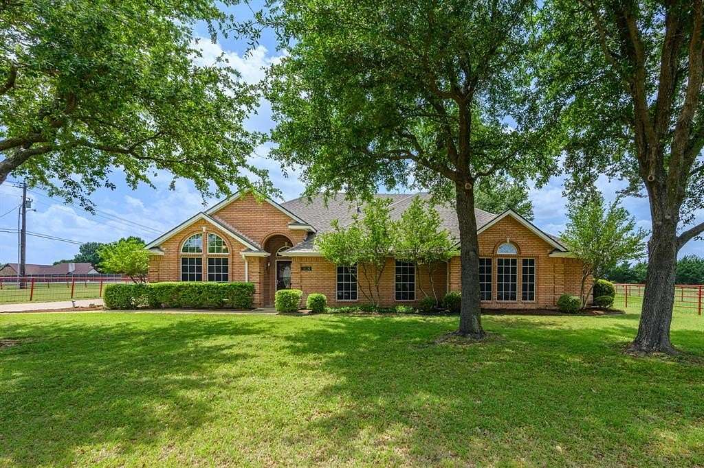 1.65 Acres of Land with Home for Sale in Wylie, Texas