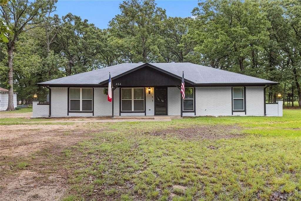 3.32 Acres of Land with Home for Sale in Bogata, Texas