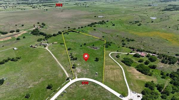 10 Acres of Land for Sale in Gainesville, Texas