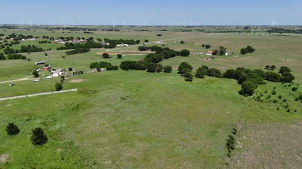 10 Acres of Land for Sale in Gainesville, Texas