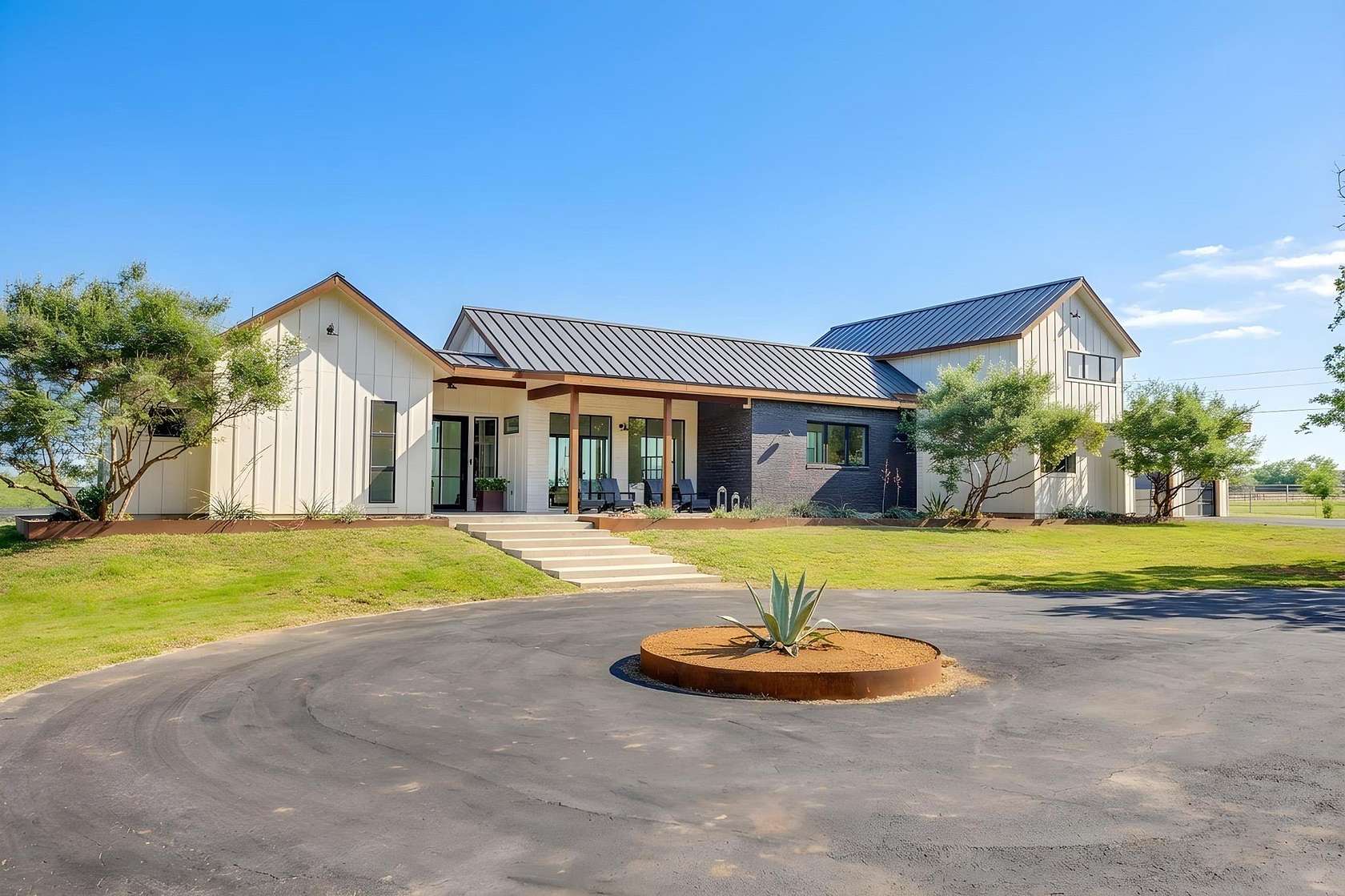 2.79 Acres of Improved Mixed-Use Land for Sale in Argyle, Texas