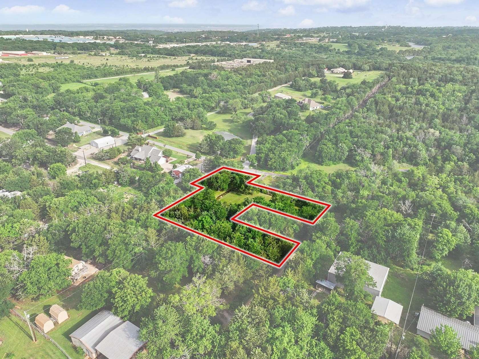 0.84 Acres of Residential Land for Sale in Pottsboro, Texas