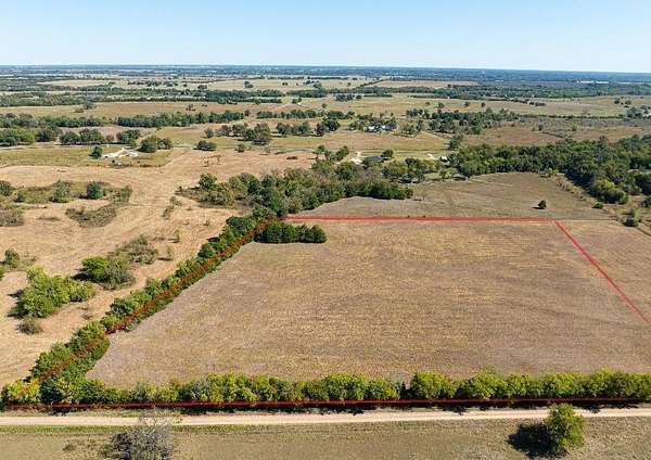 11 Acres of Land for Sale in Roxton, Texas