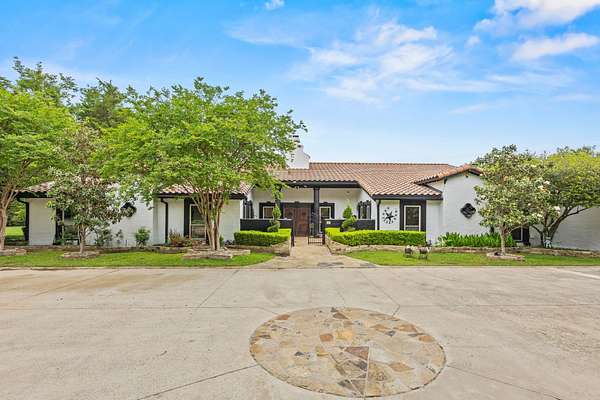 5.73 Acres of Land with Home for Sale in Lucas, Texas