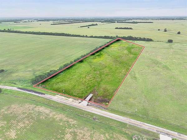 11 Acres of Land for Sale in Bonham, Texas