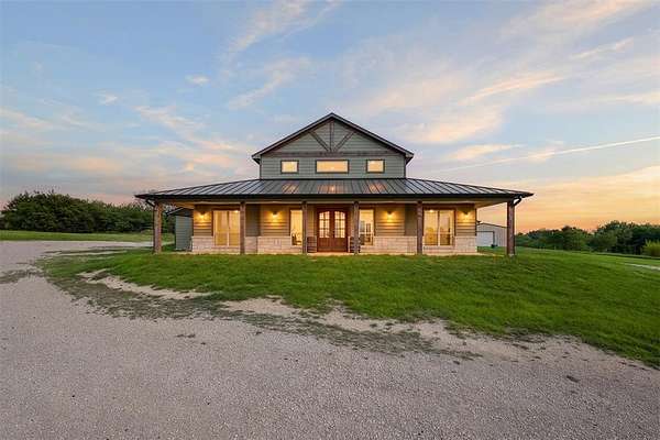 12.4 Acres of Land with Home for Sale in Waxahachie, Texas