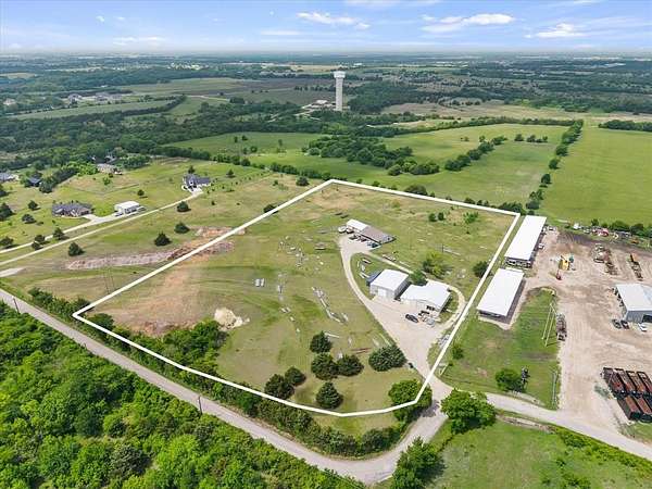 8.72 Acres of Commercial Land for Sale in Van Alstyne, Texas