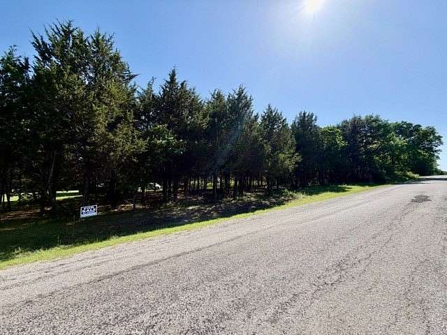 0.46 Acres of Residential Land for Sale in Pottsboro, Texas