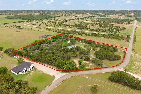 4.22 Acres of Land with Home for Sale in Glen Rose, Texas
