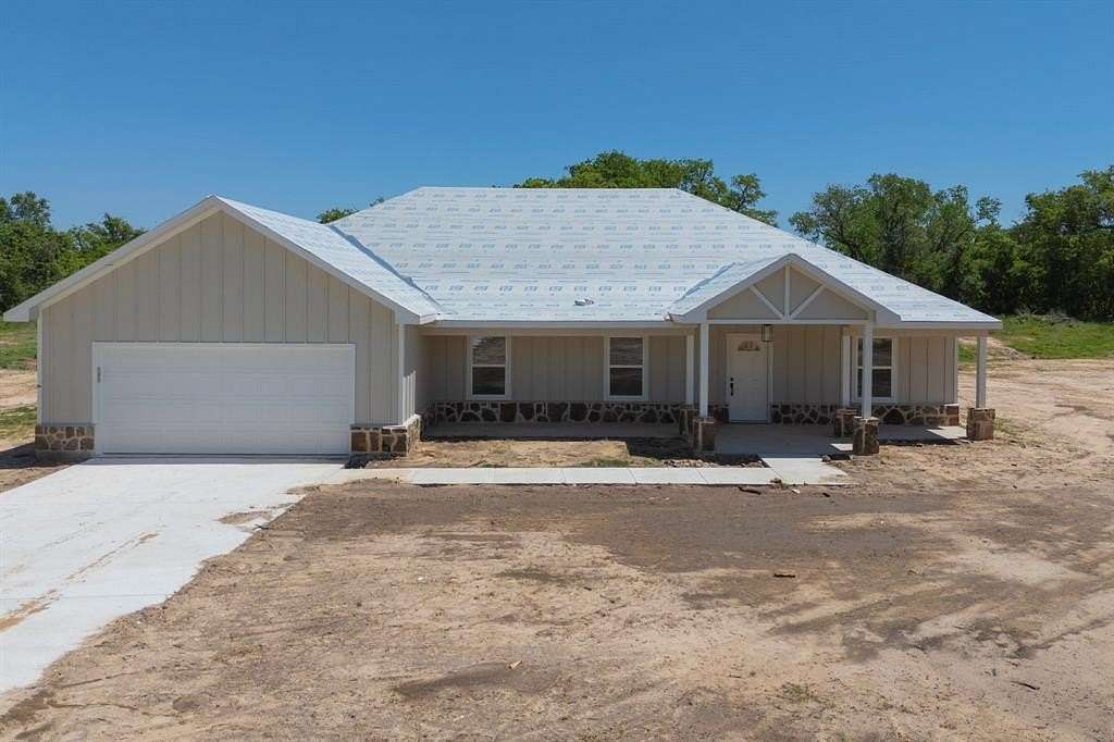 4 Acres of Land with Home for Sale in St. Jo, Texas