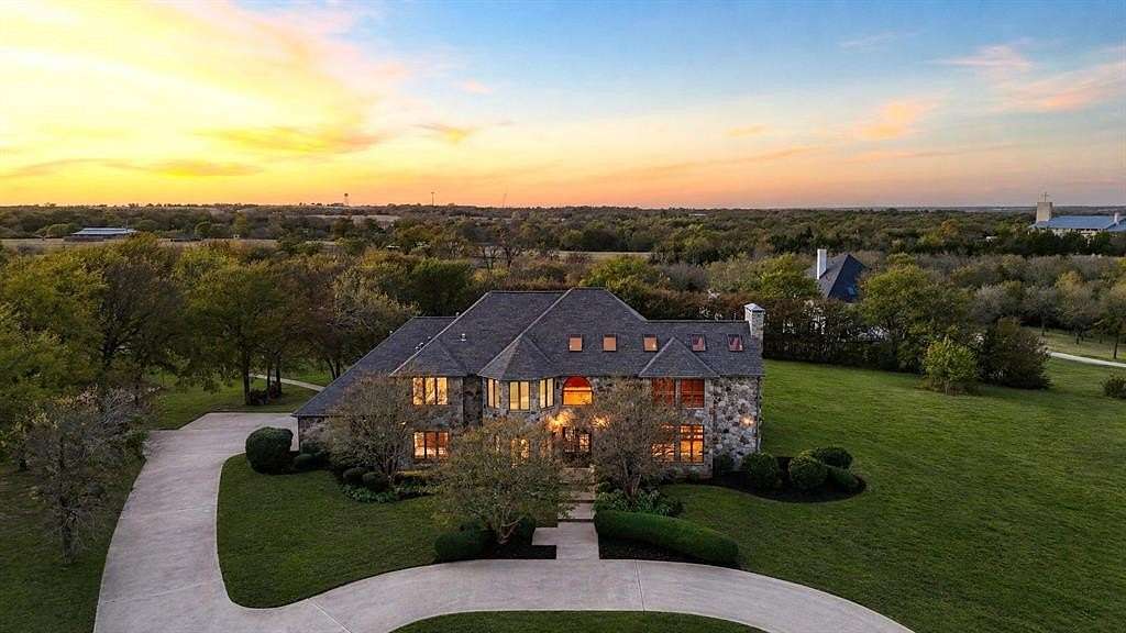 5.1 Acres of Land with Home for Sale in Sherman, Texas