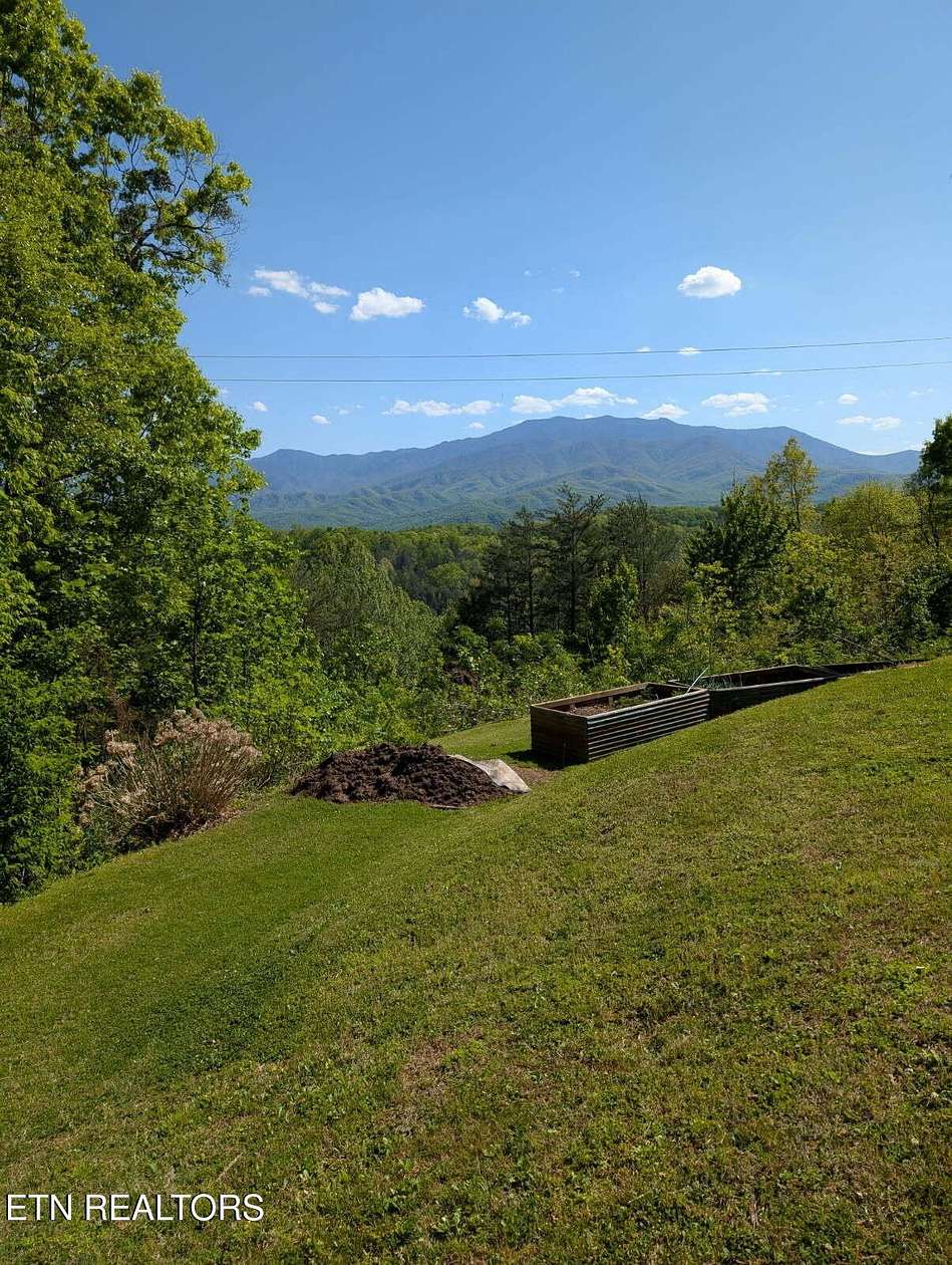 95.7 Acres of Land for Sale in Sevierville, Tennessee