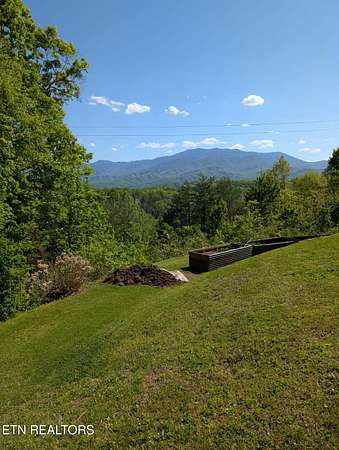 95.7 Acres of Land for Sale in Sevierville, Tennessee
