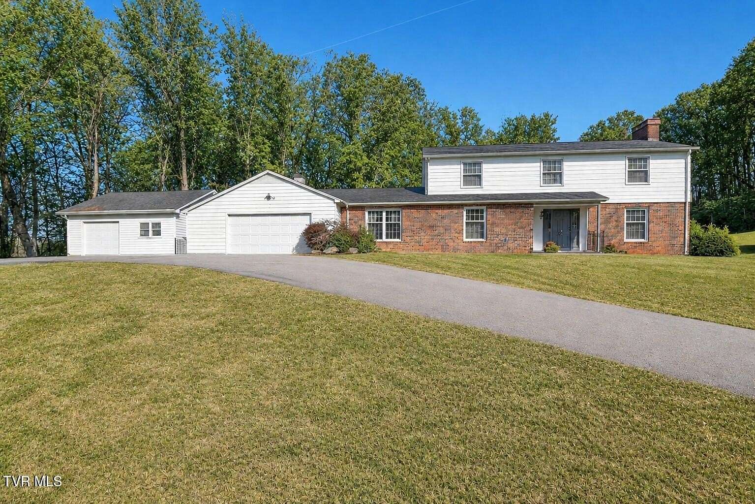 9.73 Acres of Land with Home for Sale in Kingsport, Tennessee