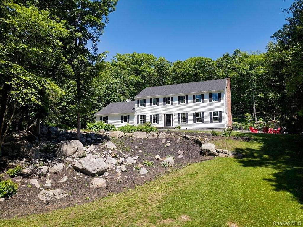1.5 Acres of Land with Home for Sale in Tuxedo Park, New York