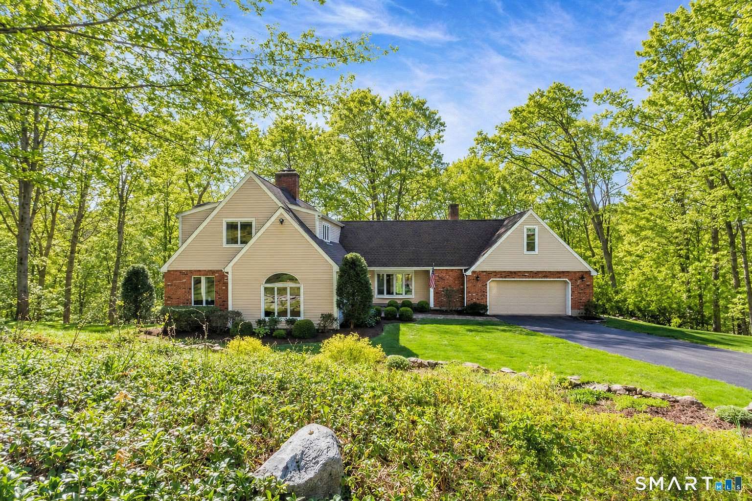 2 Acres of Land with Home for Sale in Brookfield, Connecticut