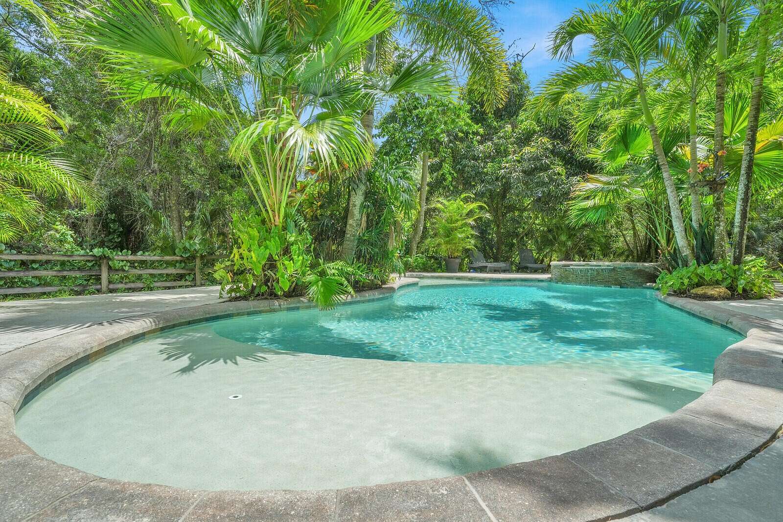 2.2 Acres of Land with Home for Sale in Jupiter, Florida