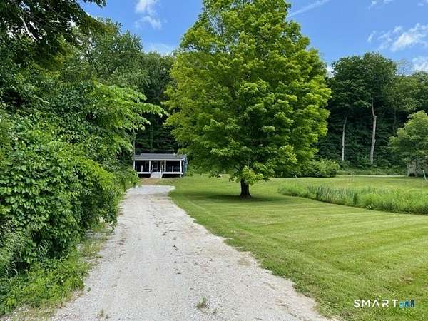1.55 Acres of Land with Home for Lease in North Canaan Town, Connecticut