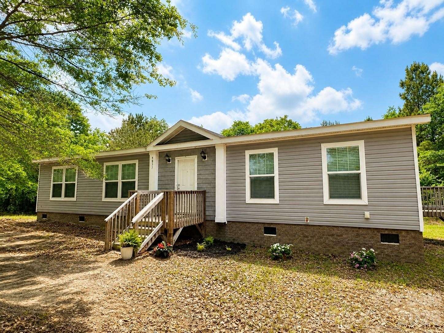 16.6 Acres of Recreational Land with Home for Sale in Kershaw, South Carolina