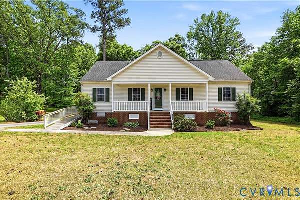 1.75 Acres of Land with Home for Sale in Petersburg, Virginia