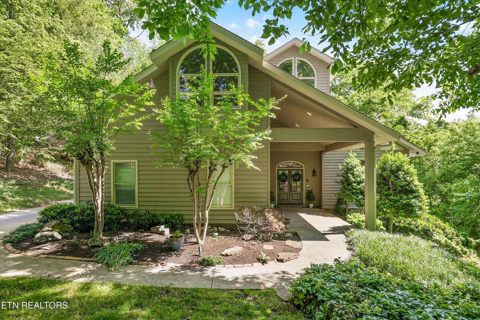 2.48 Acres of Land with Home for Sale in Knoxville, Tennessee