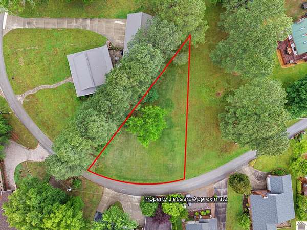 0.24 Acres of Residential Land for Sale in Cadiz, Kentucky
