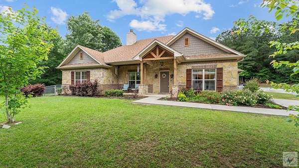 20 Acres of Recreational Land with Home for Sale in Bloomburg, Texas