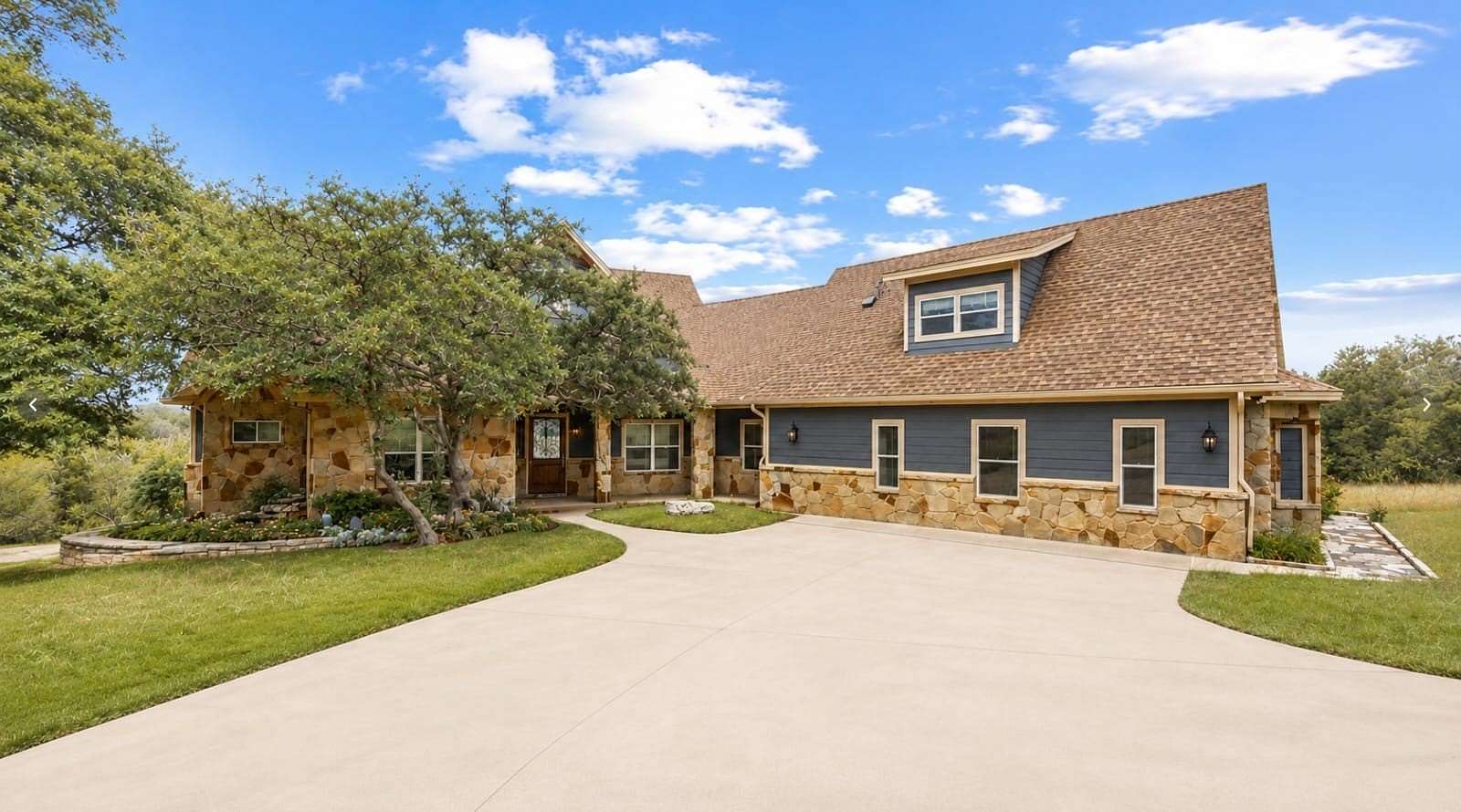 4.13 Acres of Land with Home for Sale in Lago Vista, Texas