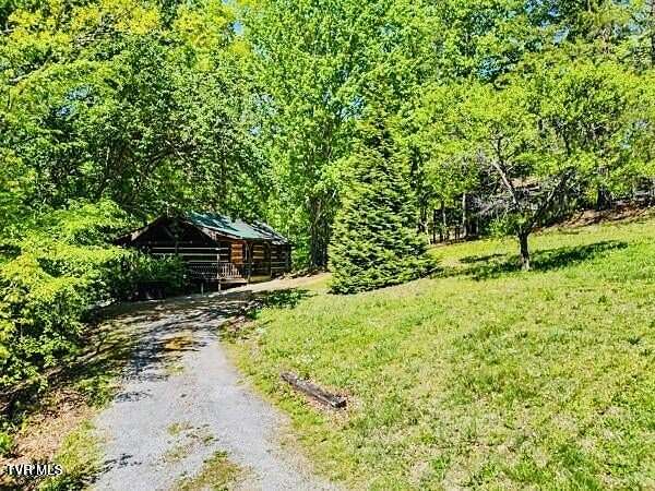 1 Acre of Land with Home for Sale in Sevierville, Tennessee