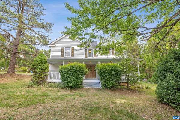20 Acres of Land with Home for Sale in Scottsville, Virginia