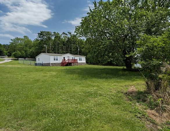 5 Acres of Land with Home for Sale in Gordonsville, Tennessee