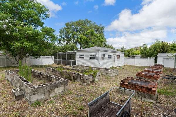 0.37 Acres of Land for Sale in Floral City, Florida