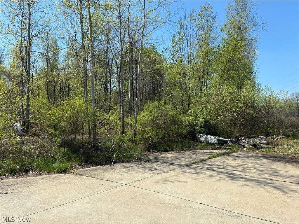6.54 Acres of Commercial Land for Sale in Warren, Ohio