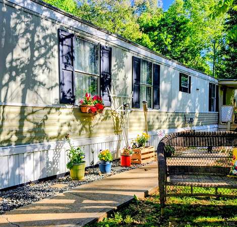 6.25 Acres of Land with Home for Sale in Gladstone, Virginia