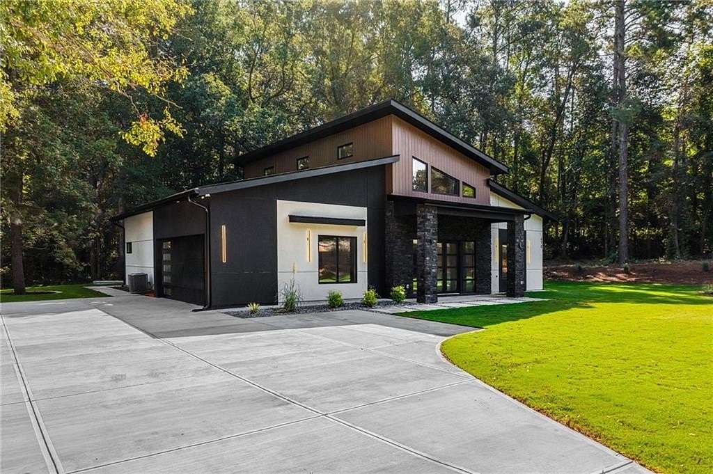 4 Acres of Land with Home for Sale in Winder, Georgia
