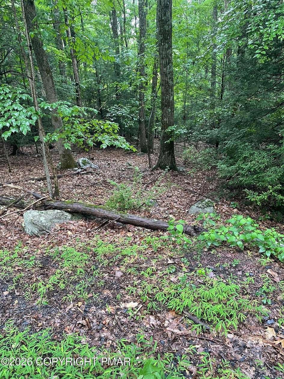 0.86 Acres of Residential Land for Sale in Albrightsville, Pennsylvania