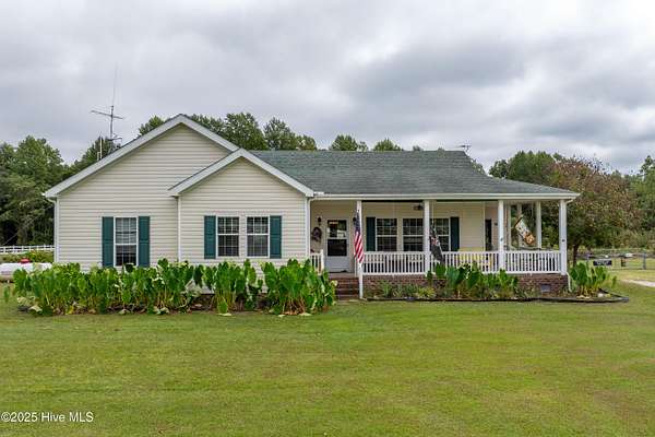 15.2 Acres of Land with Home for Sale in Cove City, North Carolina