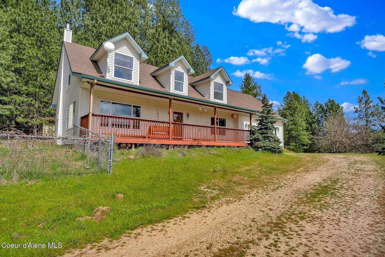 14 Acres of Land with Home for Sale in Harrison, Idaho