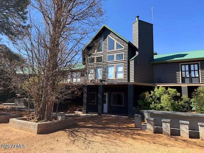 9.47 Acres of Land with Home for Sale in Pinedale, Arizona