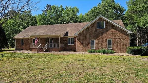 4.7 Acres of Land with Home for Sale in Windsor, Virginia