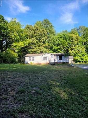 4.33 Acres of Land with Home for Lease in Hayes, Virginia