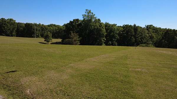 1 Acre of Residential Land for Sale in Centerville, Tennessee