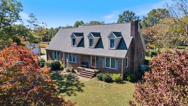 7.73 Acres of Land with Home for Sale in Taft, Tennessee