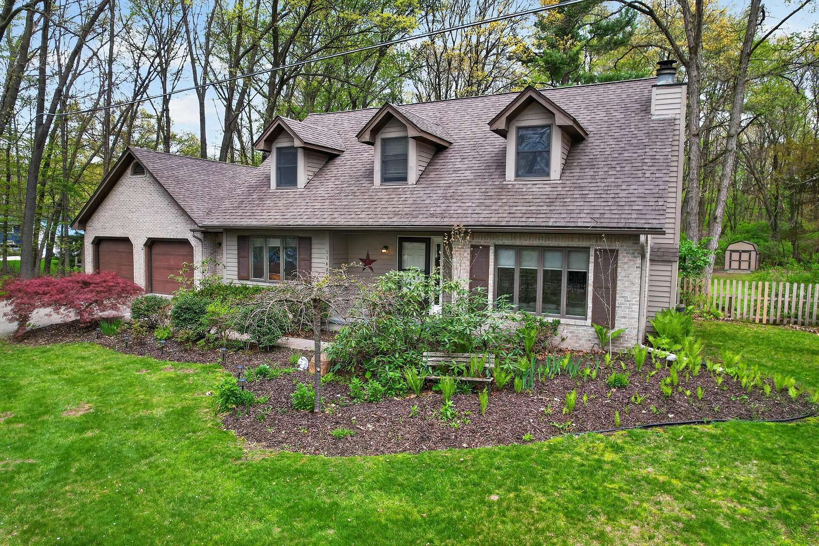2 Acres of Land with Home for Sale in Pinckney, Michigan