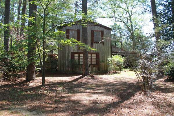 7.24 Acres of Land with Home for Sale in El Dorado, Arkansas