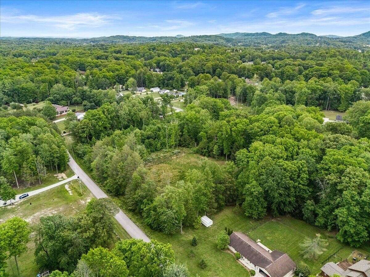 1 Acre of Residential Land for Sale in Corbin, Kentucky