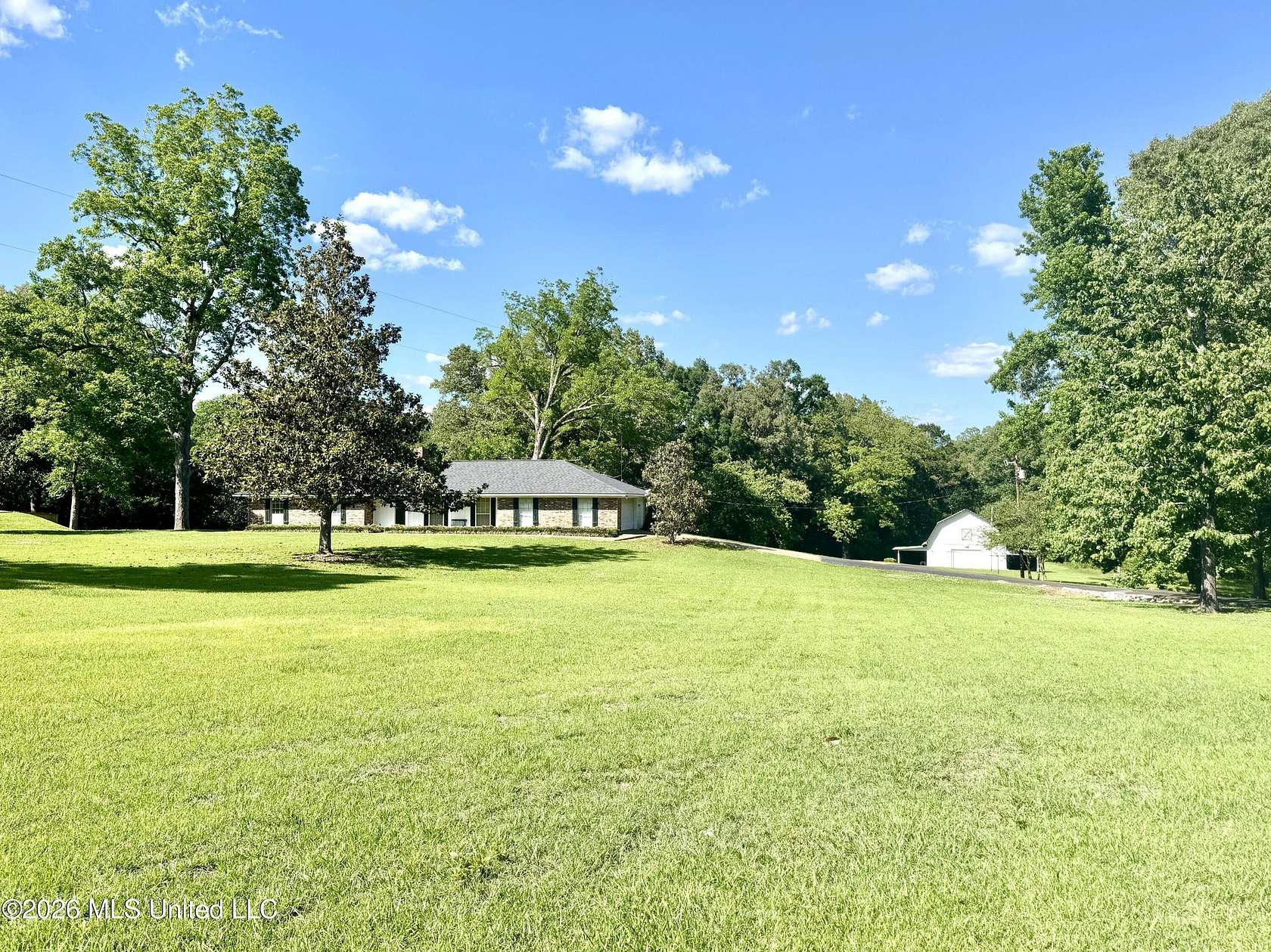 3.72 Acres of Land with Home for Sale in Natchez, Mississippi