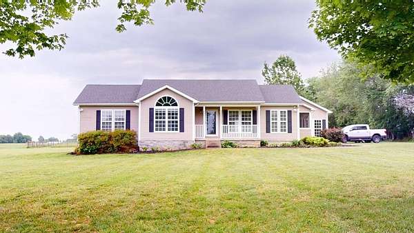 5.28 Acres of Land with Home for Sale in Bowling Green, Kentucky