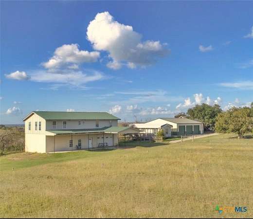 7 Acres of Improved Residential Land for Sale in Yoakum, Texas