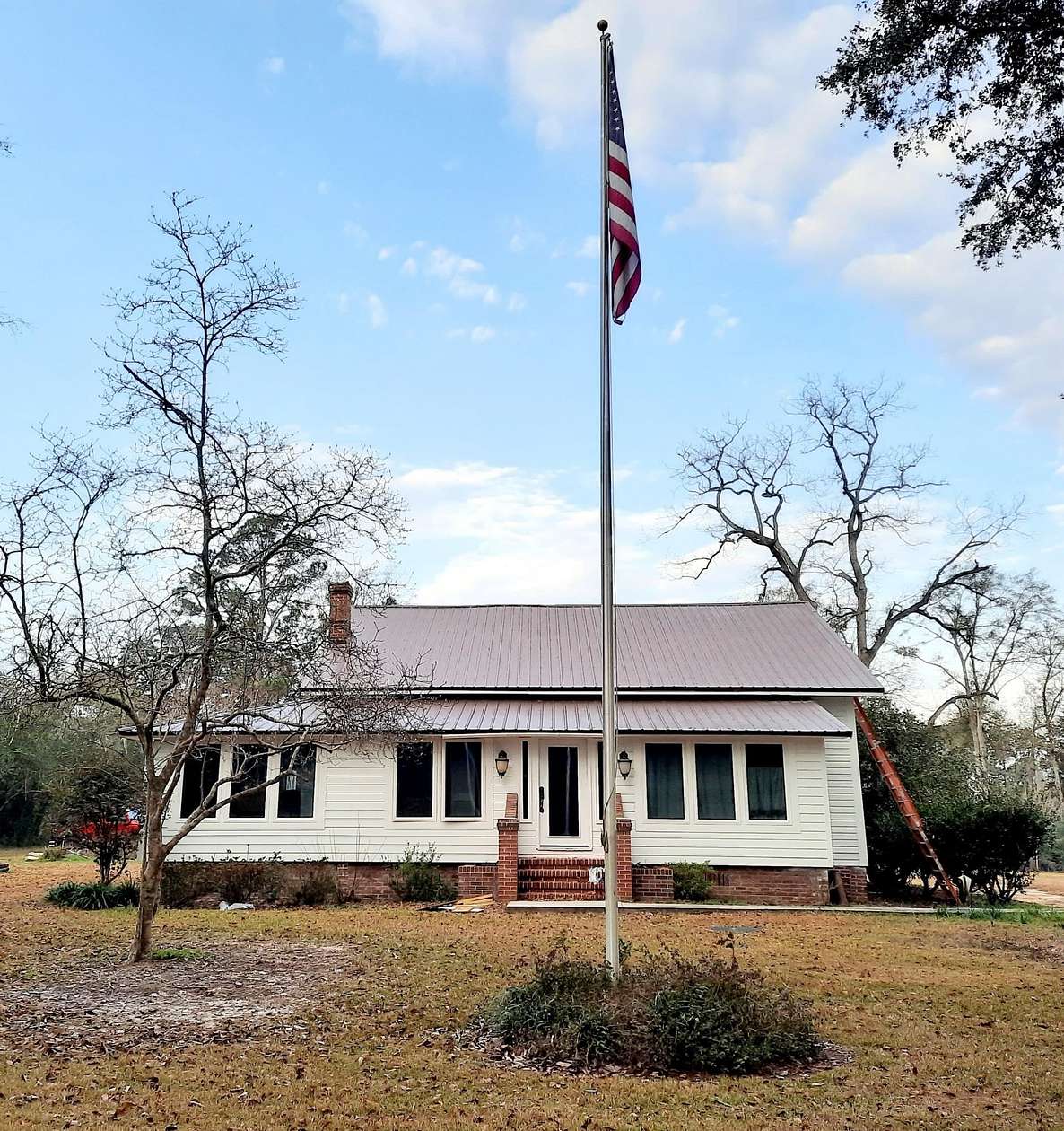 2.17 Acres of Land with Home for Sale in Havana, Florida